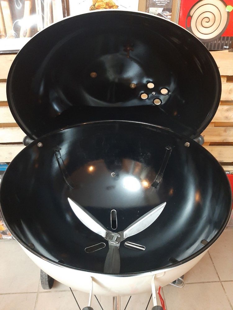Гриль вугільний Weber Master-Touch GBS, 57 см, білий