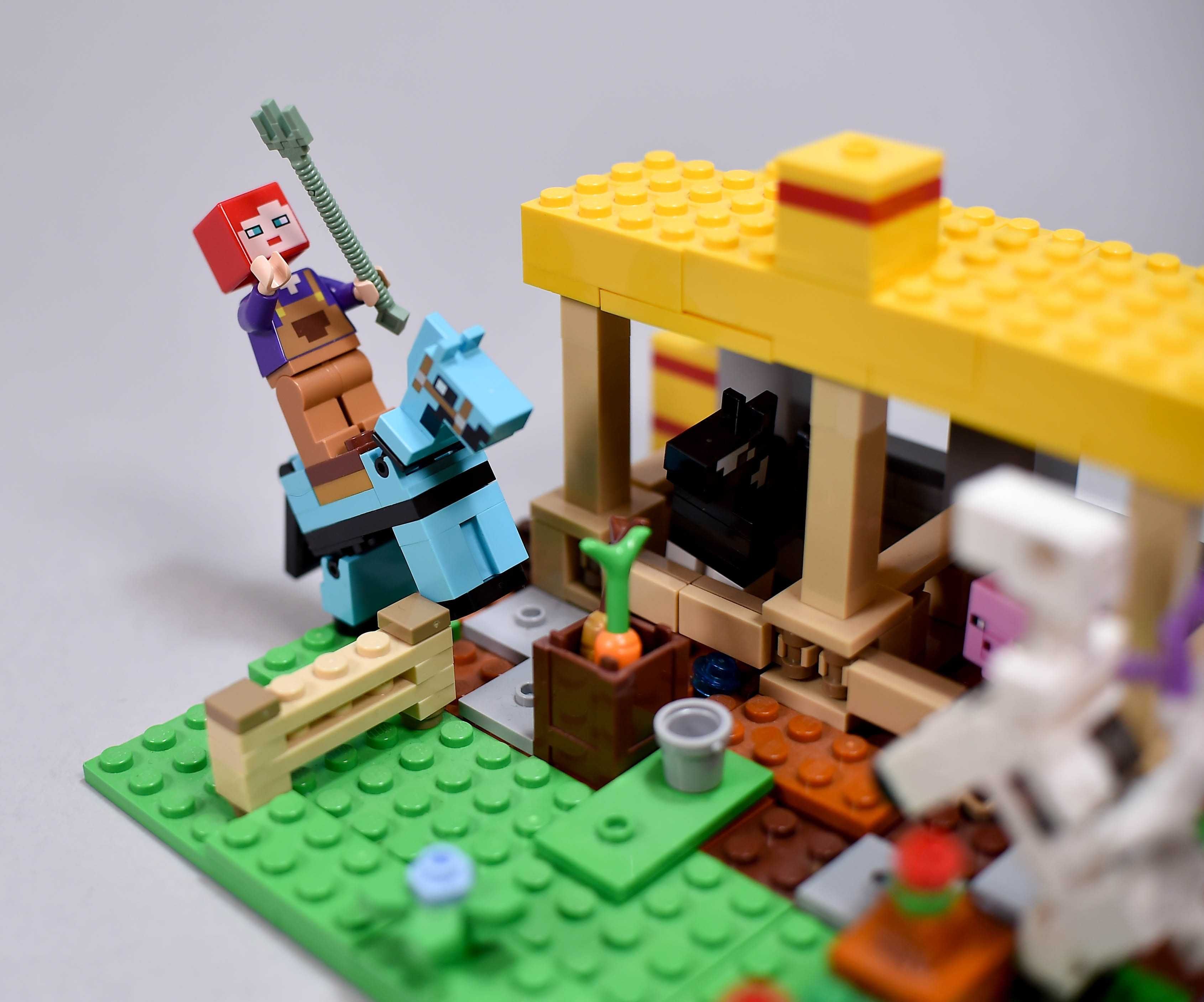 LEGO 21171 Minecraft Stajnia