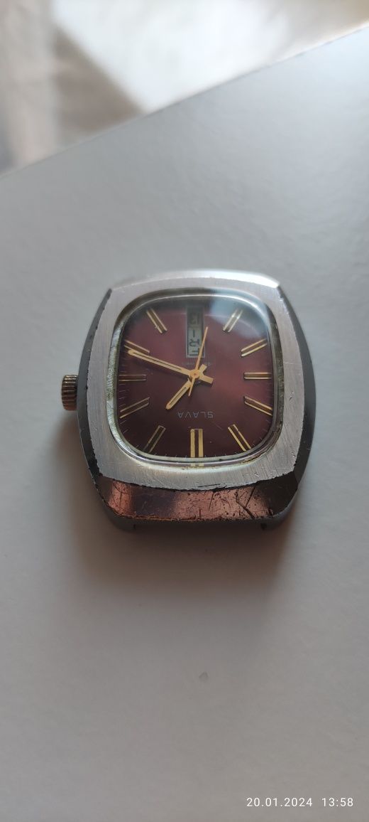 Stary zegarek Slava lodówka
