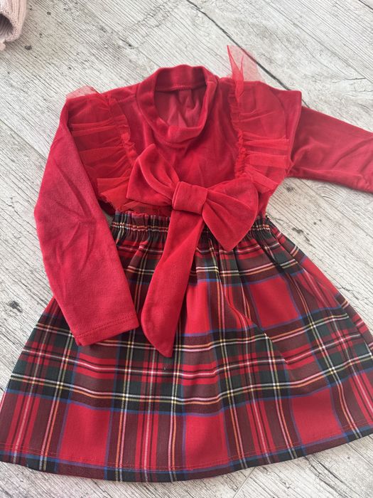Sukienka czerwona krata 92