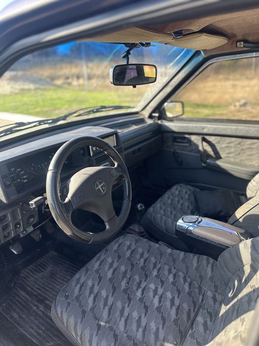 Автомобіль Ваз 2109