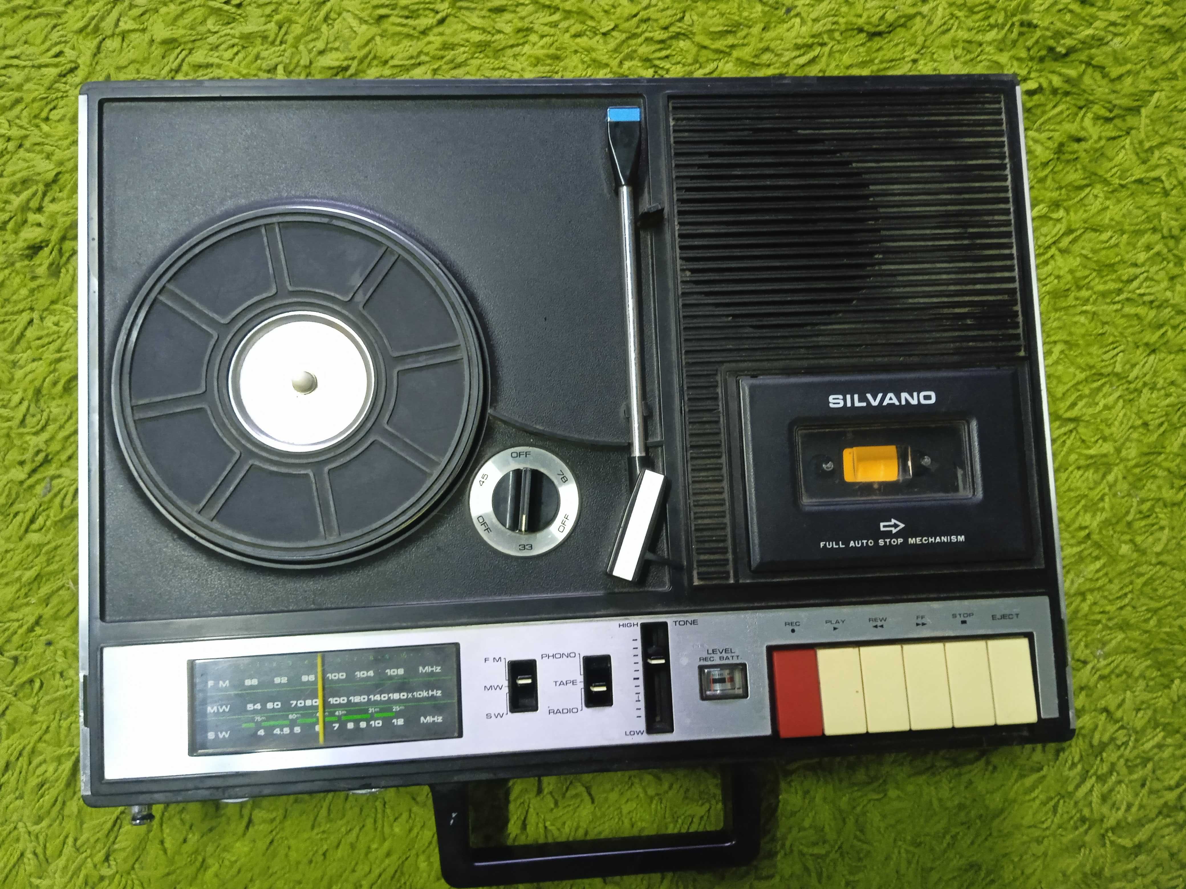 Gira discos portatil antigo