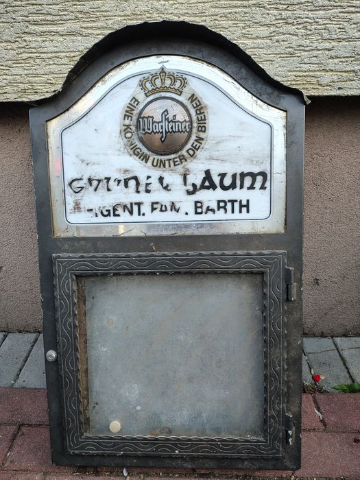Gablota witryna tablica reklamowa Warfteiner zamykana na klucz