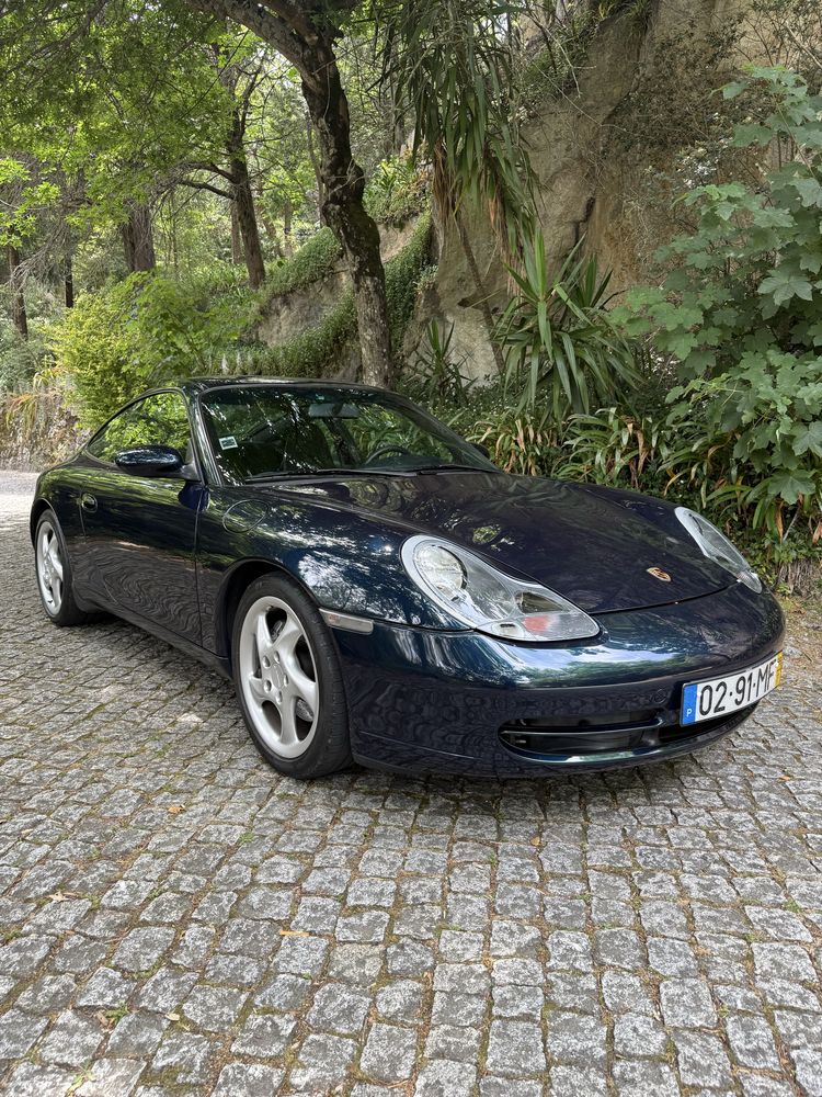 Porsche Carrera 4 996