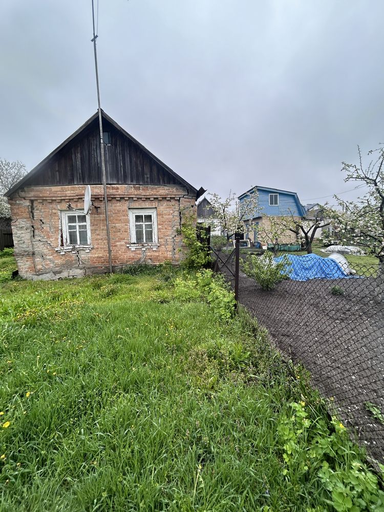 Продаж будинку в Бучі , на ділянці 9,25 соток .