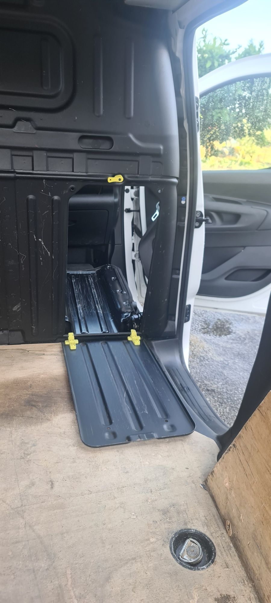 Berlingo 1.6 BlueHdi 100cv 3 lugares