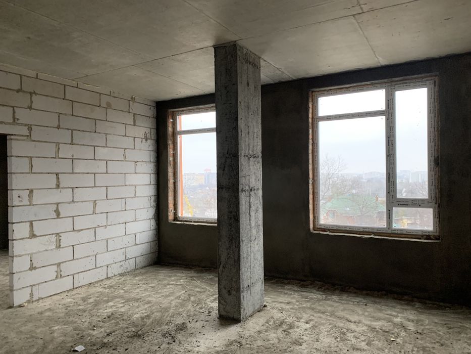 Продаж 1к квартири 44 кв. м на вул. Івана Богуна 27А