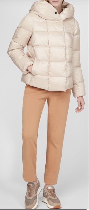 Легкий та теплий пуховик куртка peuterey оригінал хс-с