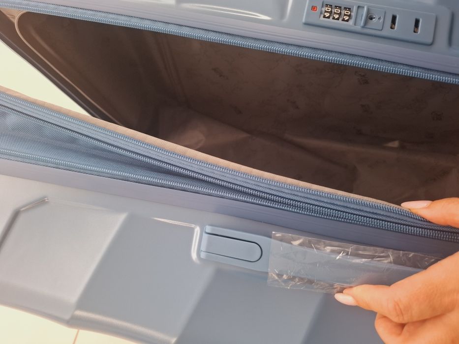 Piękna Walizka xxl 120l poszerzana