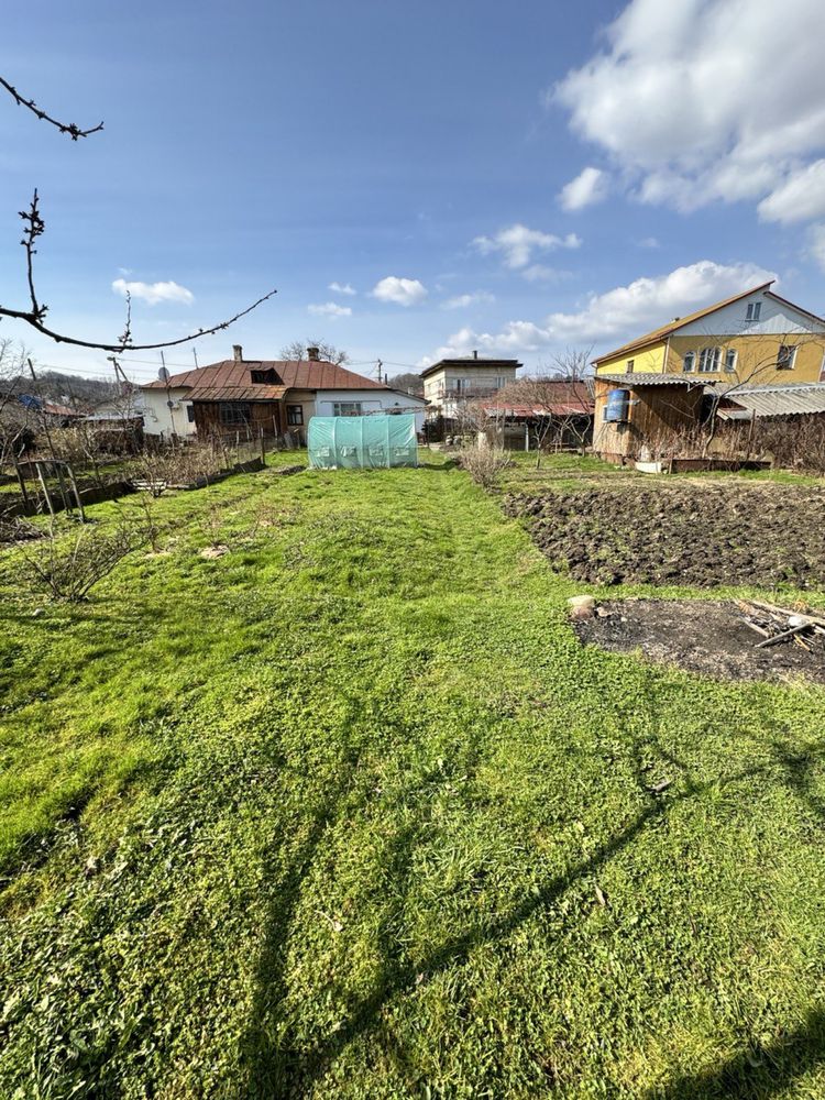 Продається будиночок у місті Долина