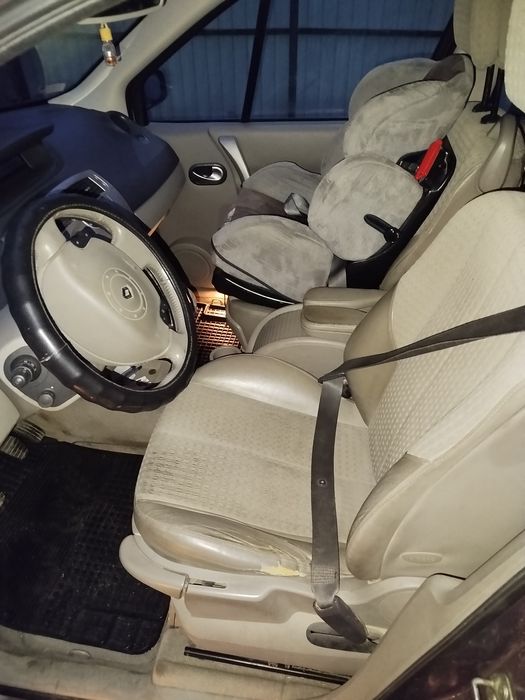 Продам Рено град сценік