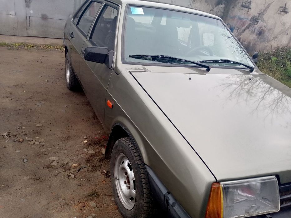 Продам автомобіль ВАЗ 21099