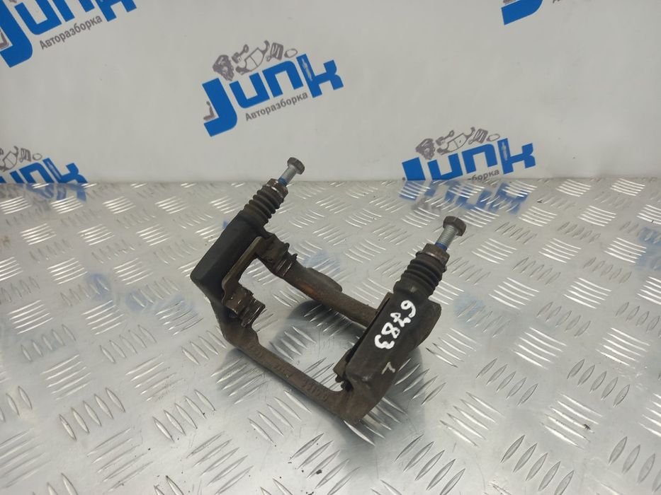 Скоба заднего суппорта левая 34216793051 для BMW 5-серия F10 2010-2017