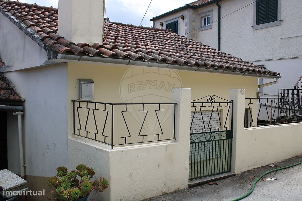 Moradia T2 para venda