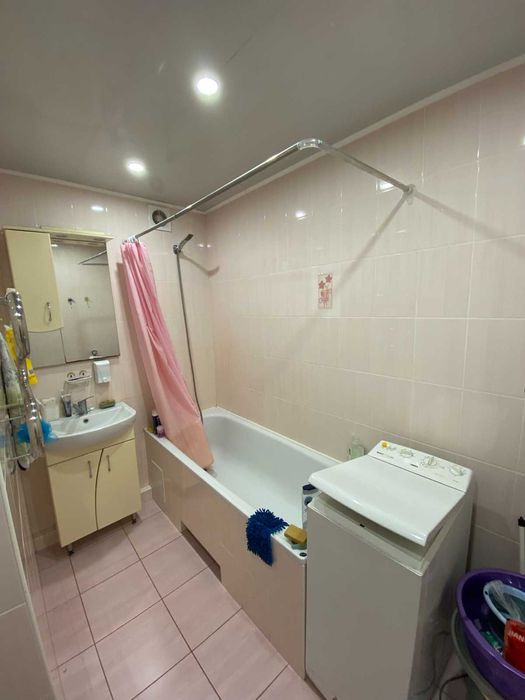 Продам 3 трьох кімнатну квартиру площею 117 кв. м.