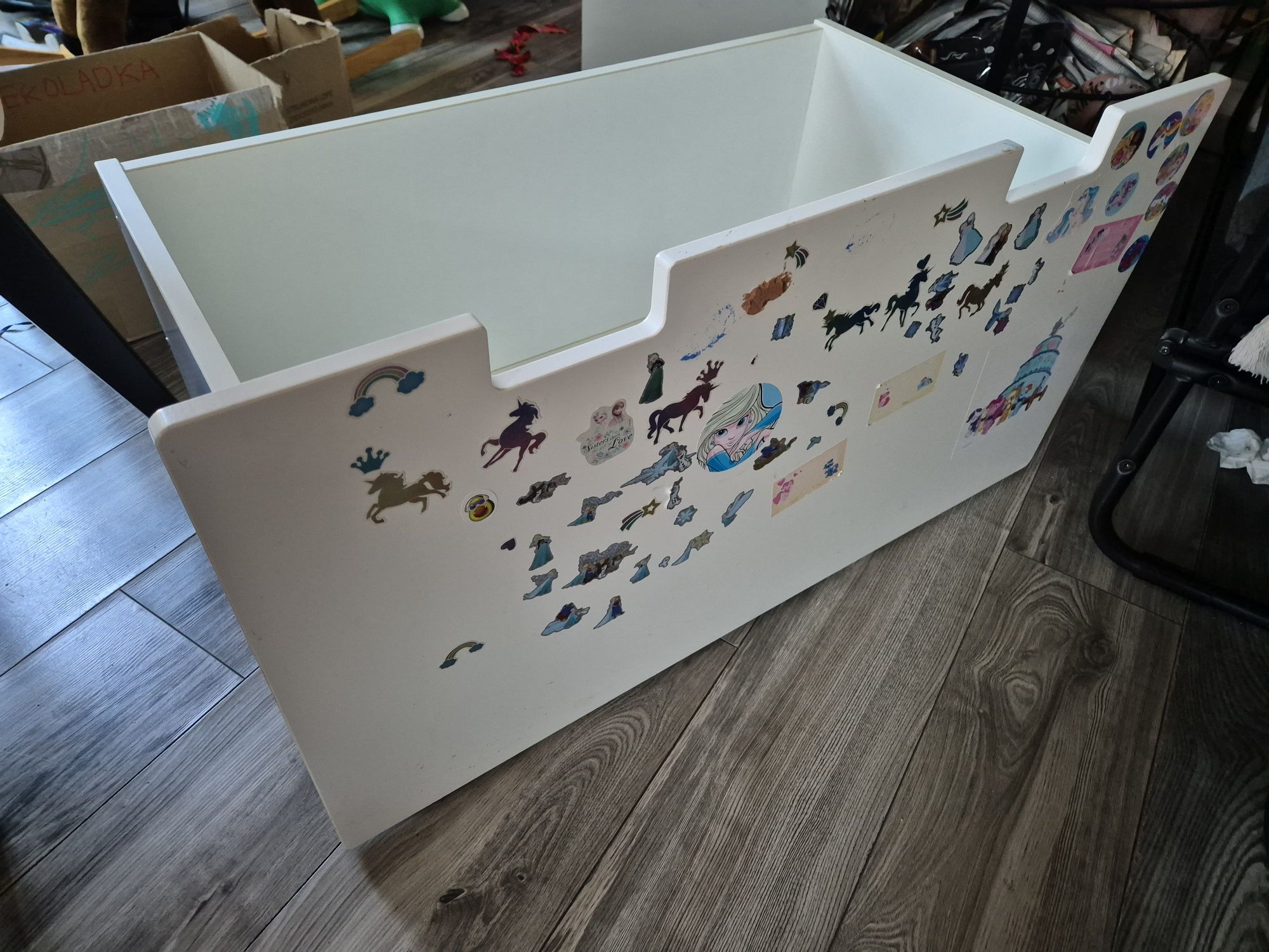 Ikea stuva ława ze schowkiem rezerwacja