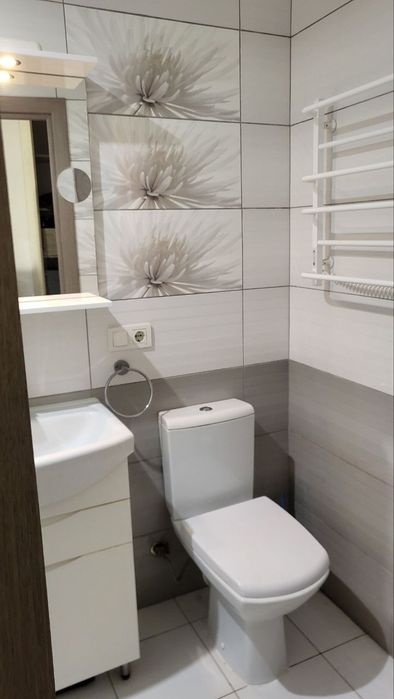 Продаж 2к квартири Космос Комарова Висотна