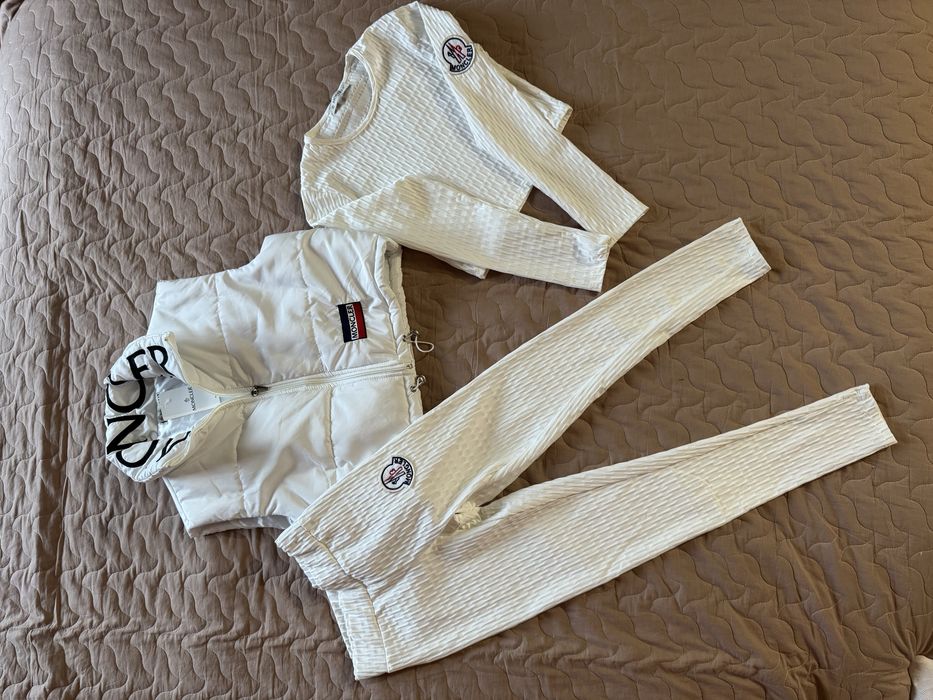 Костюм спортивний трійка ( топ+лосіни+жилетка) Moncler