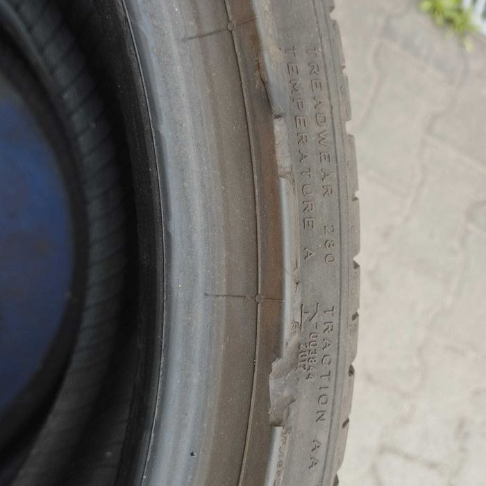 2x Pirelli P Zero PZ4 235/35R19 91Y XL MO1 - Mercedes