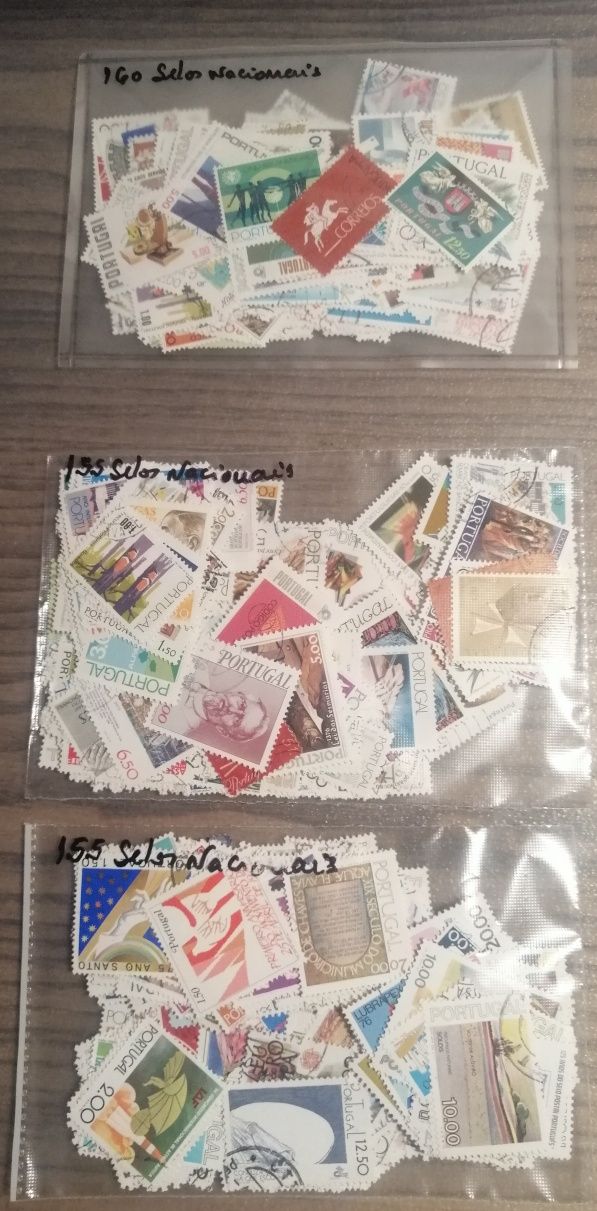 Lotes de 155 e 160 selos Nacionais