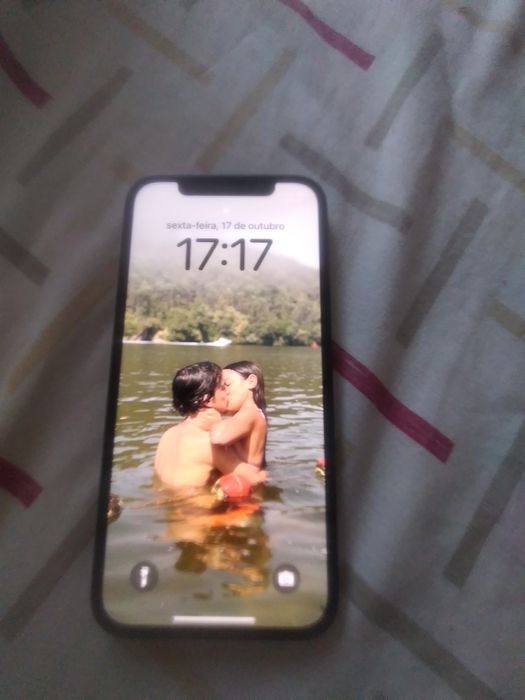 Iphone 12 azul escuro