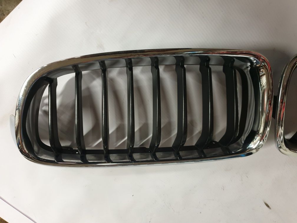 BMW F30 F31 nerki grill atrapa oryginał stan Bdb