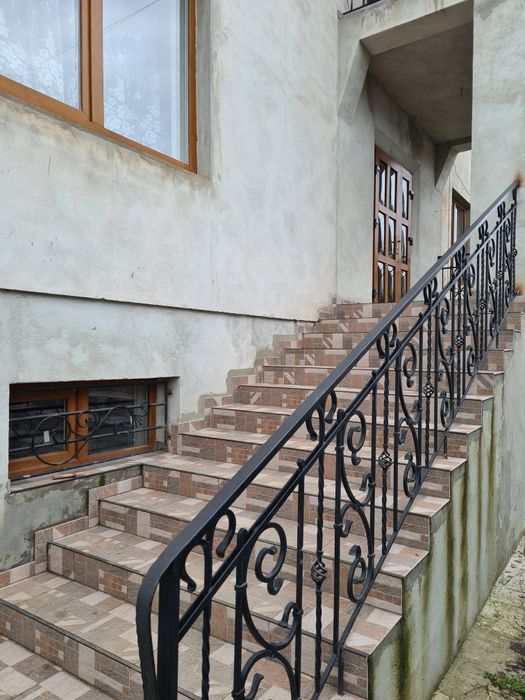 Здається в оренду кімната  у 3х кім-ній  квартирі