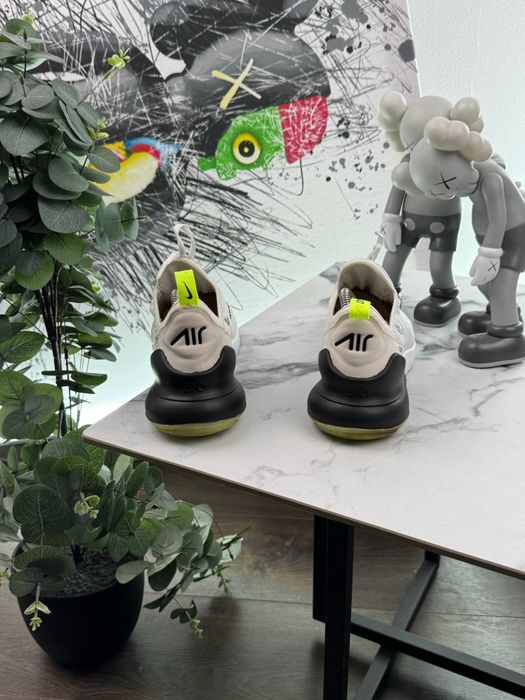 Кросівки Nike Air Max 270 40 розмір Е6675