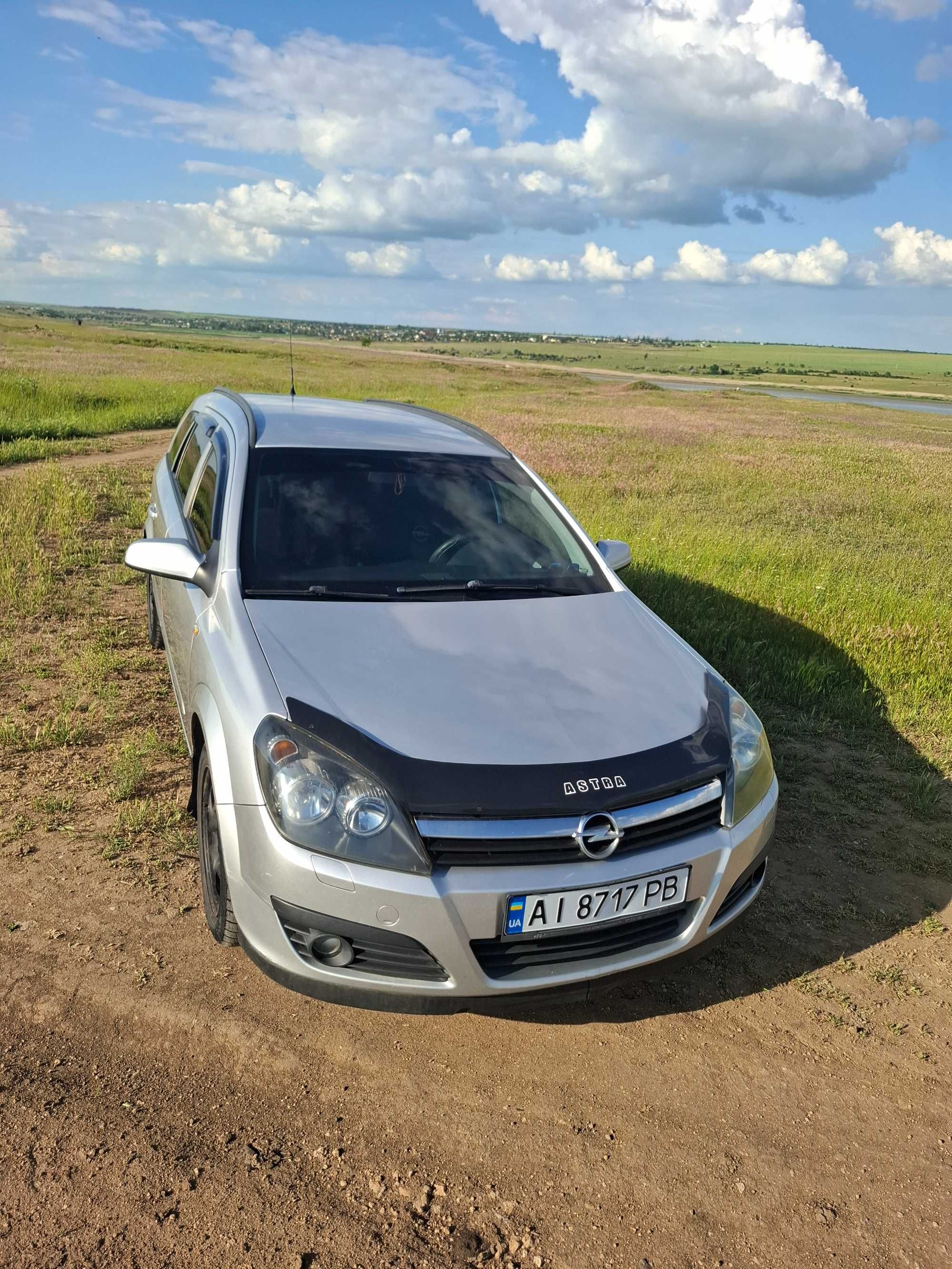 Opel Astra H універсал