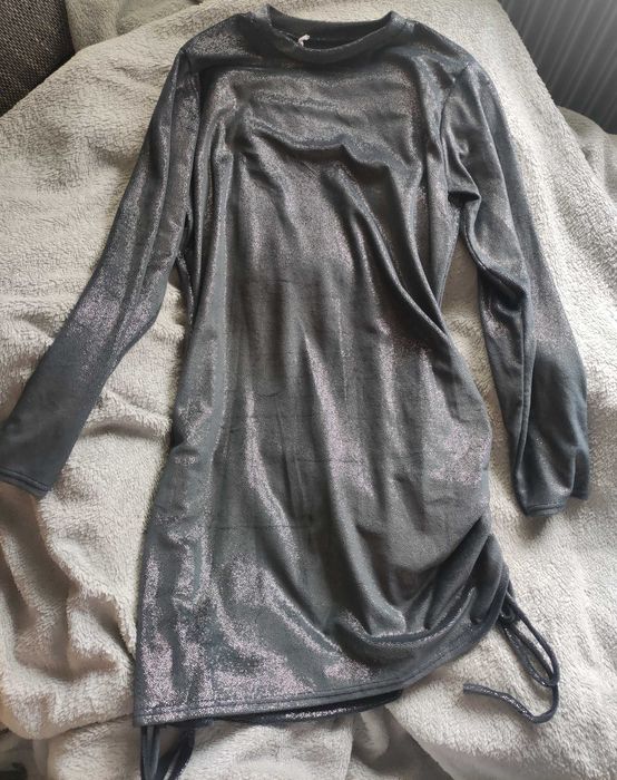 Welurkowa sukienka blink