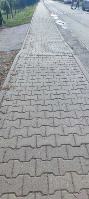 Sprzedam kostkę brukową i krawężniki z rozbiórki mechanicznej