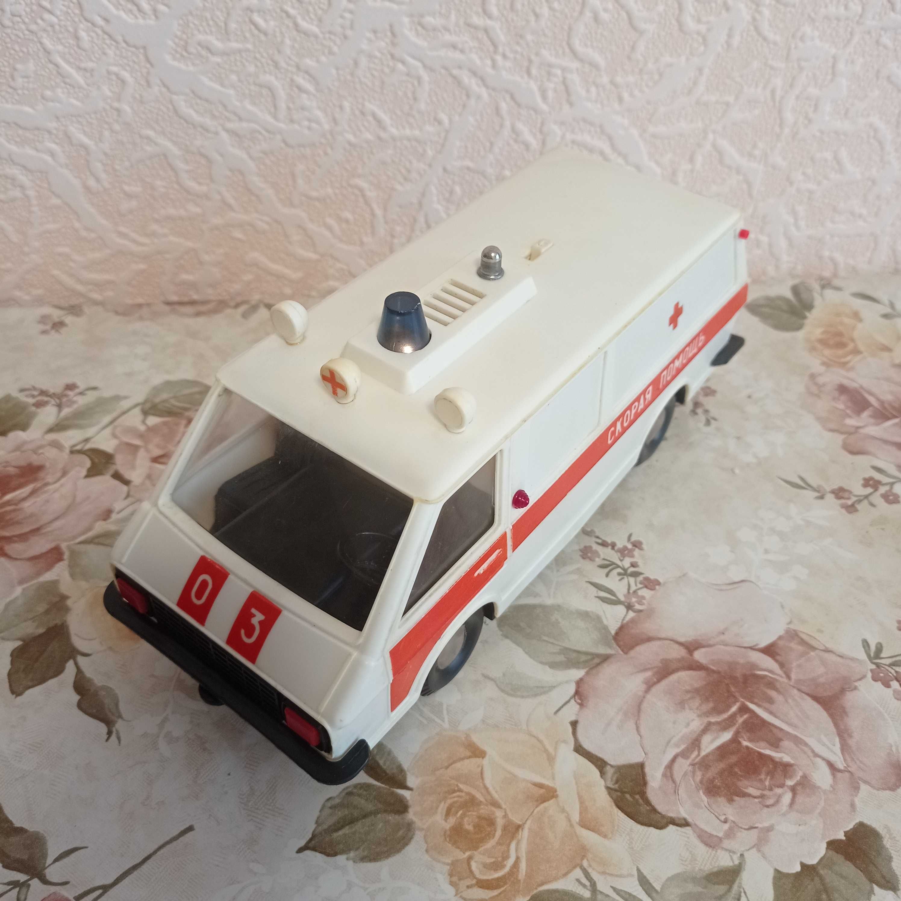 Скорая помощь РАФ-2203  СССР
