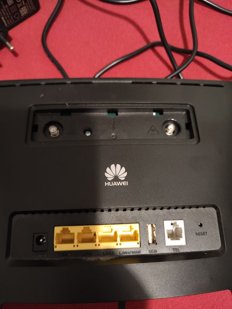 Router Huawei B525s