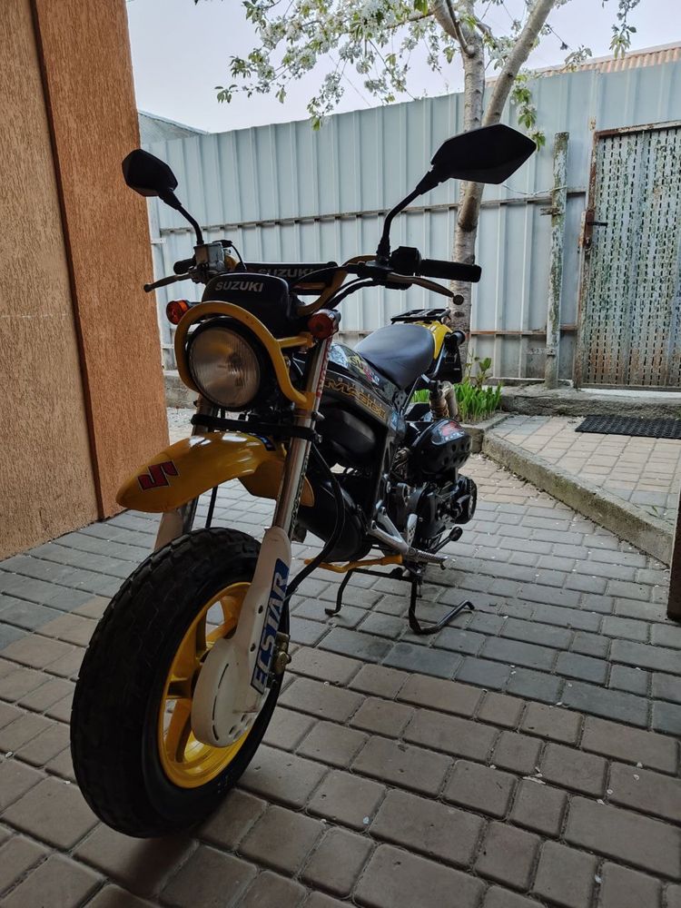 Мопед Suzuki Street Magic II