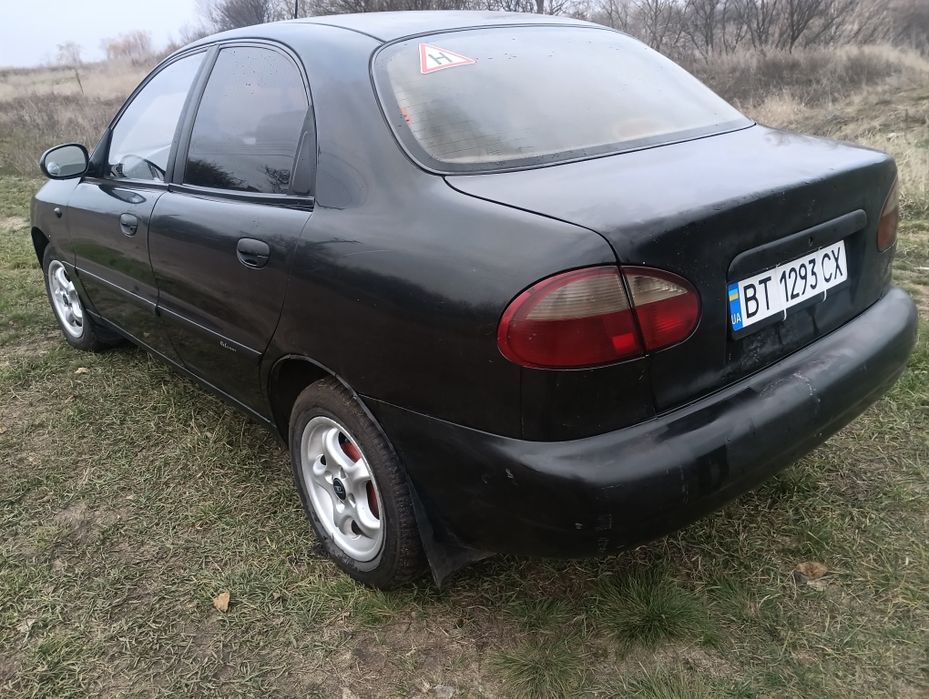 Део Ланос 1.5 газ бензин