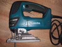 Wyrzynarka Makita FCT 4350