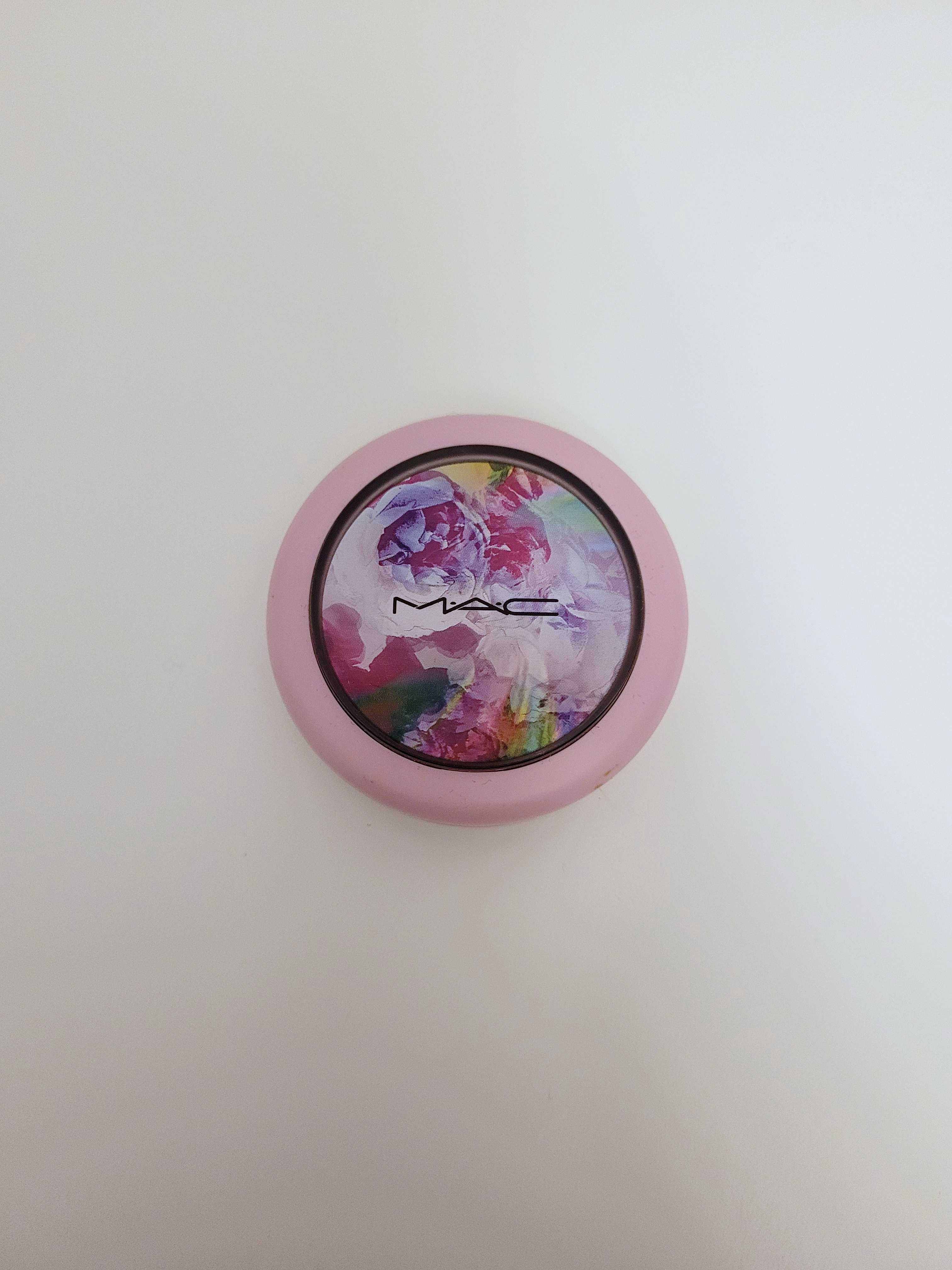 Mac Cosmetics limitowana edycja rozświetlacz róż puder Royal Flush