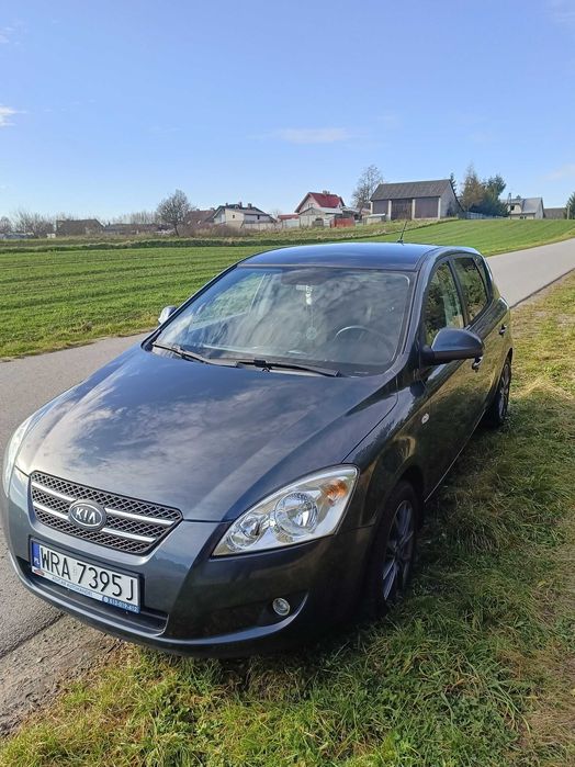 KIA ceed 1.6 hatchback