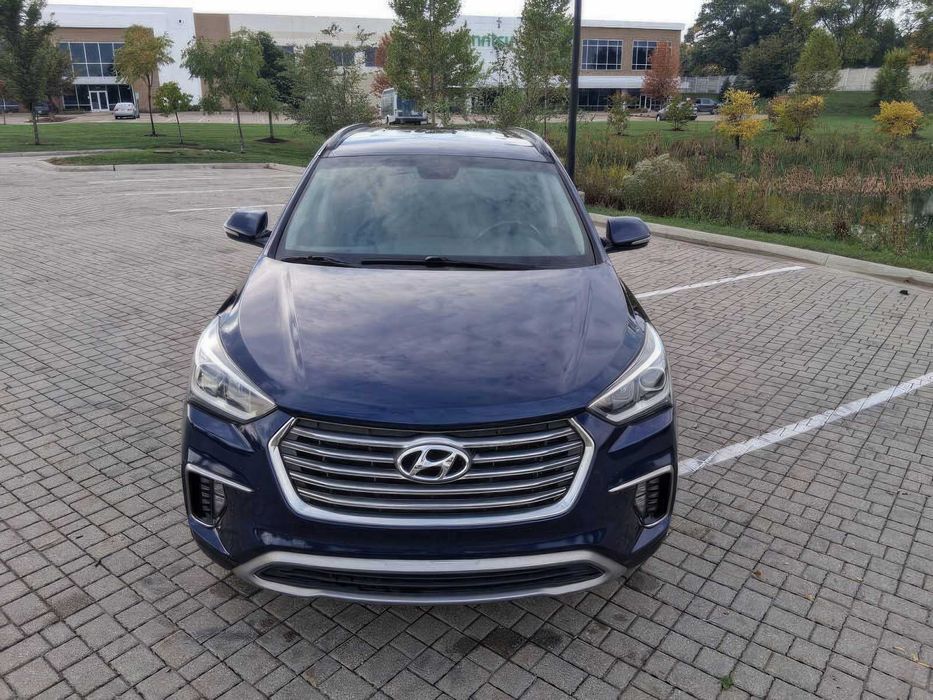Hyundai Santa Fe SE      2017