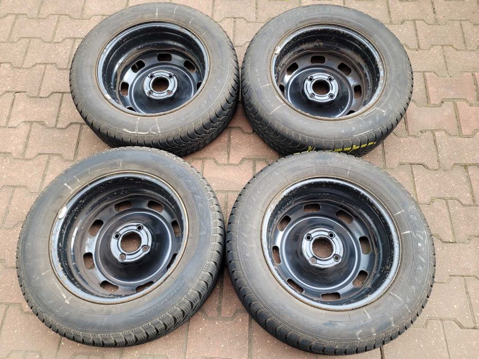 Opony zimowe Dębica Frigo 2 195/65 R15 z felgami Peugeot 4x108, 4 szt.