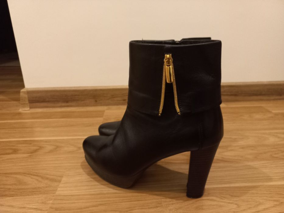 Шкіряні черевики жіночі осінні