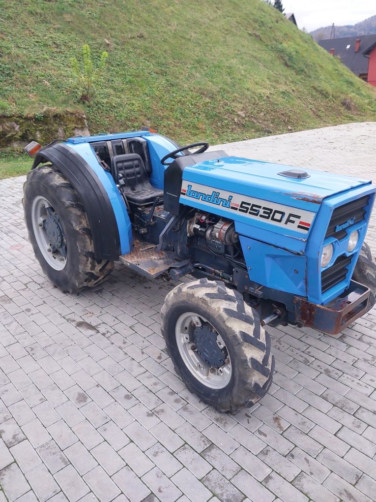 Ciagnik ogrodniczy Landini 5830F massey Ferguson