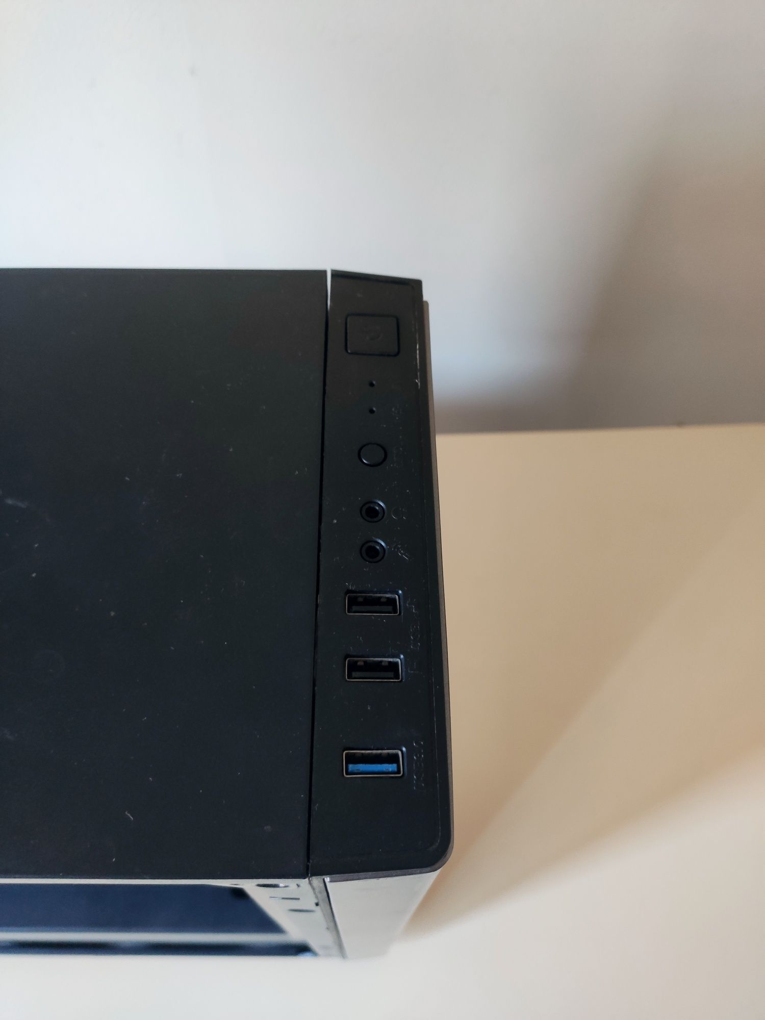 R5 3600, rtx 3060 12gb, 24gb RAM, ssd500gb