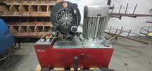 Sprzedam zakuwarkę/zaciskarkę  węży hydraulicznych FINN-POWER P20 380V