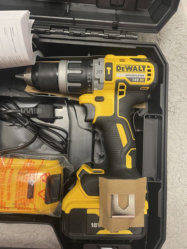 Nowy Dewalt 796p2, 2x akumulator 5.0AH, ładowarka