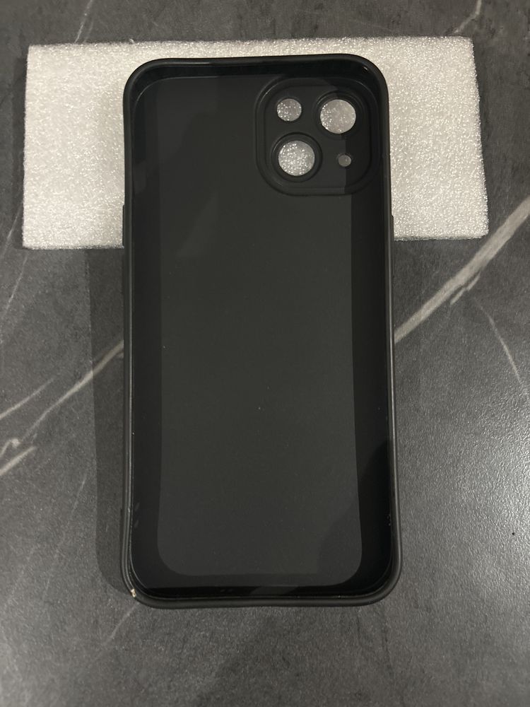 Etui do iPhone 13