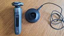 Maszynka do golenia Philips 7000 SkinIQ model 7882