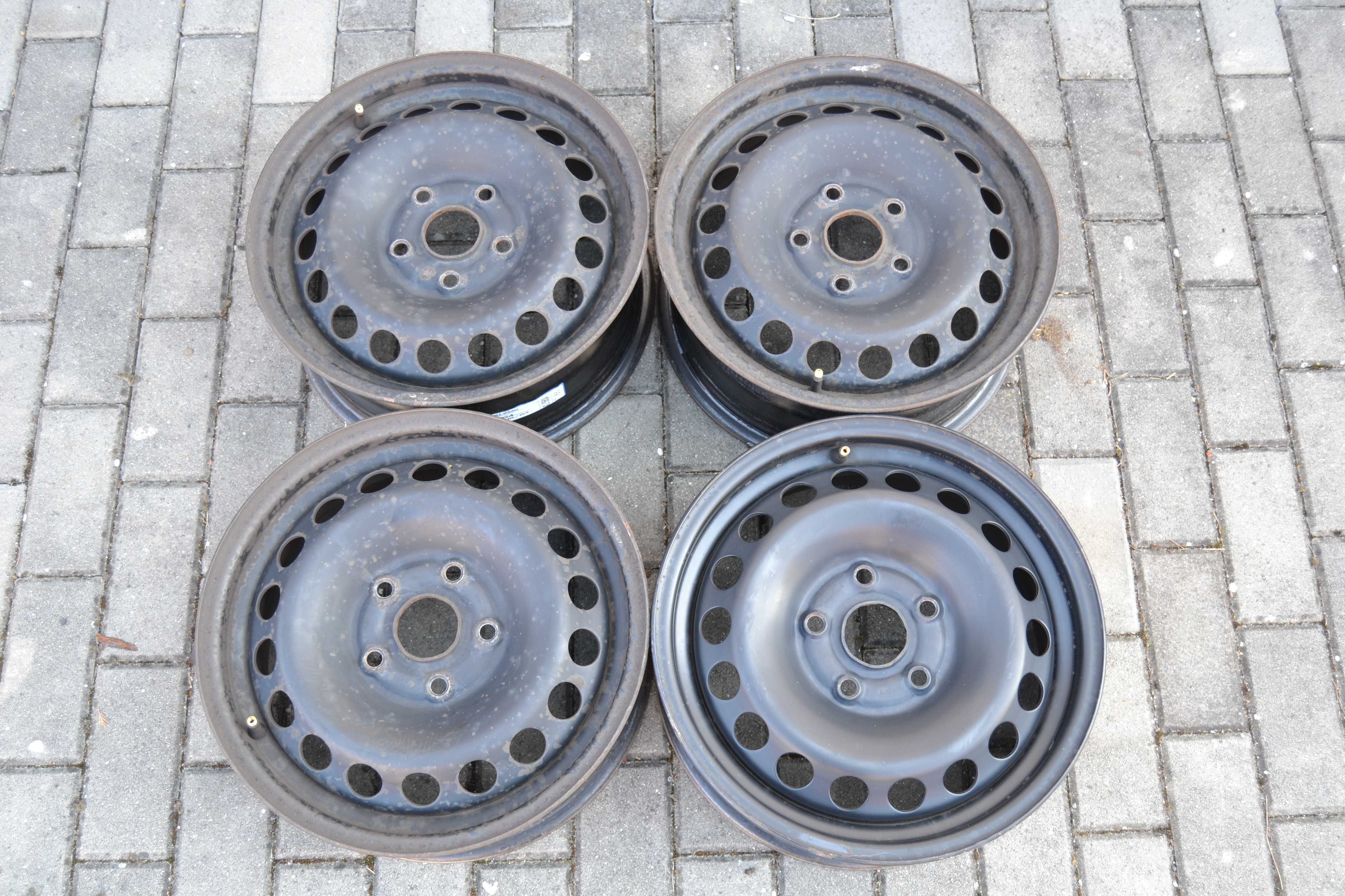 Felgi stalowe VW Audi Skoda 5x112 6x15 et47 vw golf passat audi a4 a6