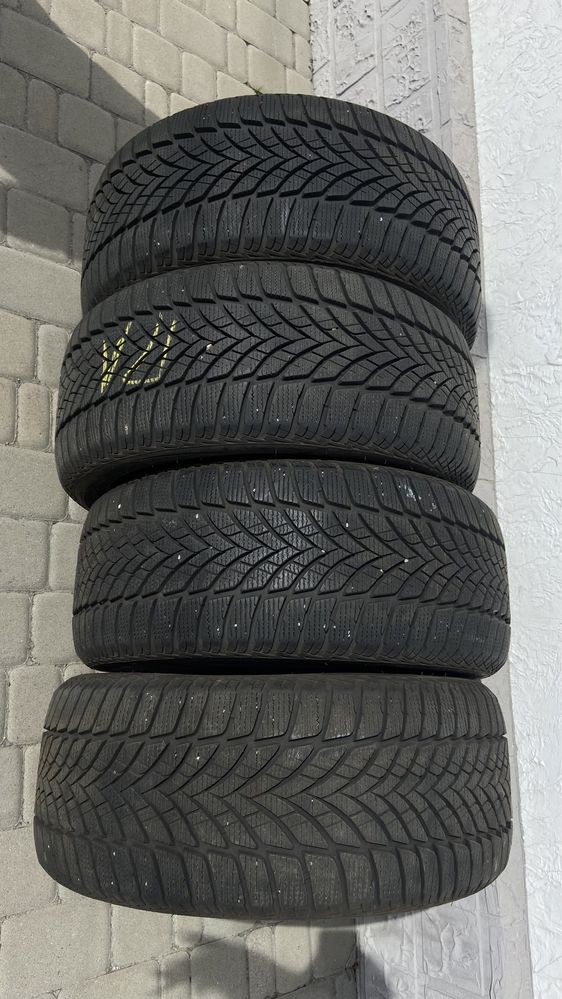 Зимові шини GoodYear Ultragrip Ice 2