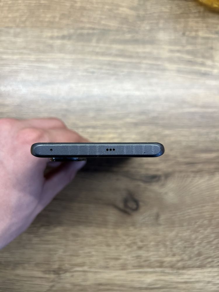 Realme 10 pro plus 12/256gb ( глобальная верси)